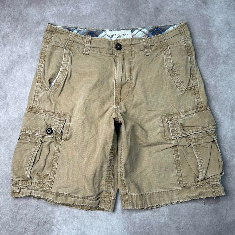 American Eagle Mens 34 Khaki Ripstop Cargo Short Classic Length Raw Hem Distress
